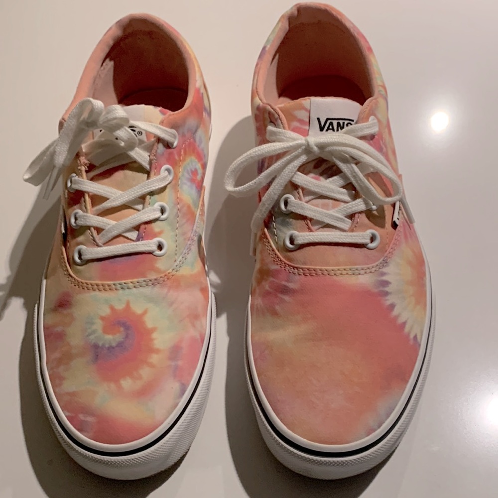 Women’s Vans size 10